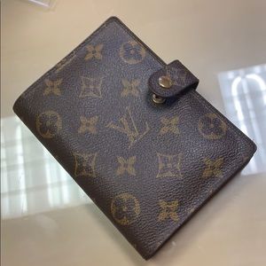 Louis Vuitton Small Ring Agenda Cover